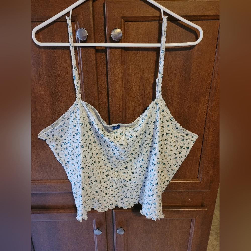 NWT Old Navy cropped tank